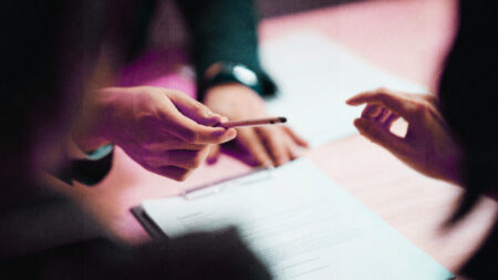 9 contract terms that win sellers over