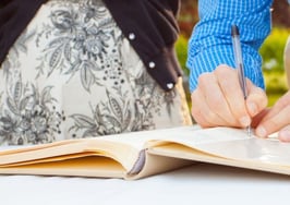 Establish real estate authority through guest blogging