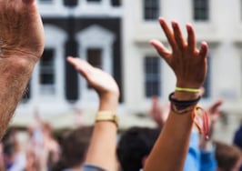 Contactually encourages employees, users to vote with email campaign