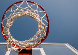 Refi market rebounds thanks to declining interest rates -- but for how long?