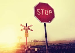 Bowing to real estate agents, Zillow pauses new advertising strategy