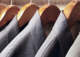 When should you wear a suit to a real estate appointment?