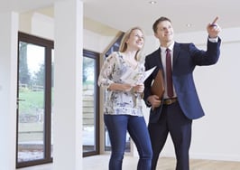 Relocation program pays real estate agents to show renters around town