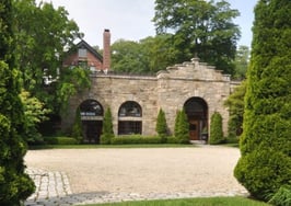 Video listing of the day: A mansion on the 'Gold Coast' with touches of history