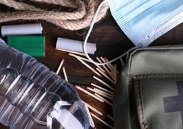 The real estate agent emergency kit: 11 must-have tools to keep in your car
