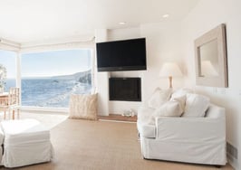 Luxury listing of the day: Beachfront villa in Malibu, Calif.