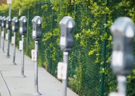 Luxury homes in LA are 5.5 percent more expensive than average