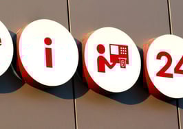 10 signs a real estate career is for you