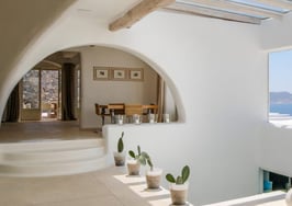 Luxury listing of the day: seaside estate in Mykonos