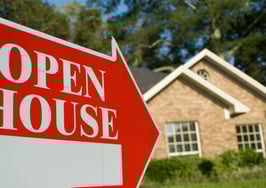 Real estate agent hosting open house robbed at gunpoint in San Francisco