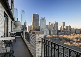 Luxury listing: 'Hampshire House' high-rise over Central Park