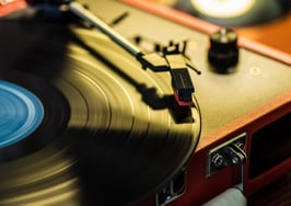 Integrating the 5 senses for a smashing open house