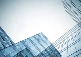 Investment banks from a low-angle