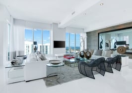 Luxury listing: mansion in the Miami sky