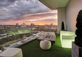 SMARTePLANS listing: high-rise with unbeatable views