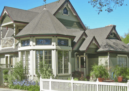 The share of underwater homes has sunk by 2.1%