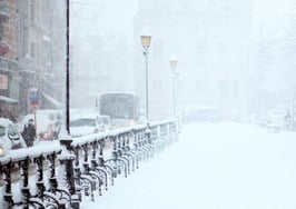 11 things real estate agents need in their car for the snowy season