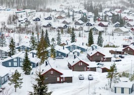 9 do's and don't's for planning a listing shoot during the holidays