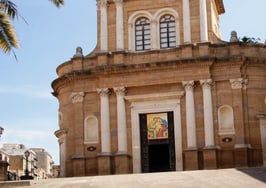 A €1 home in an Italian paradise? Sure, but there's a catch