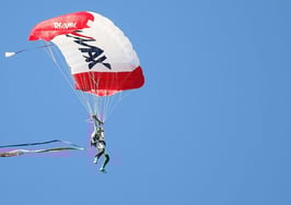 REMAX RE/MAX skydiver