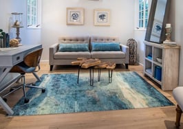 Go minute-by-minute with a luxury agent