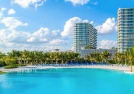 Miami developer tries to lure renters with manmade lagoon