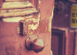 LA City Council unanimously passes moratorium on no-fault evictions