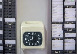 Agents skeptical that taking hourly rates could work