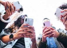 5 text messages to restart a conversation with clients