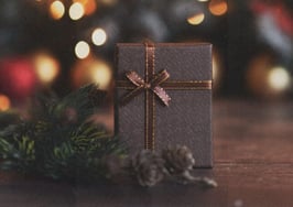 6 ways to show your clients you care this holiday season