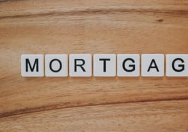 Mortgage rates remain flat but could go lower this year