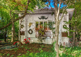 This whimsical 'Hobbit' home hit the market 3 weeks ago. In a hot market, it's already in contract