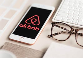 Proposed class-action suit takes aim at Airbnb over pandemic refunds