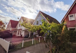 Pending home sales slump for second-straight month