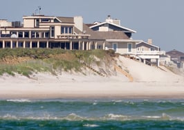 Agents sue largest Coldwell Banker franchise over commission 'scheme'