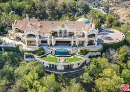 'Full House' creator lists mansion on site of Manson murders