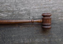 Half of Redfin home offers now face no competing bids, new report says