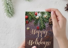 5 tips for sending the perfect holiday cards on a budget