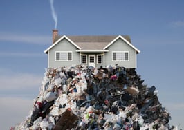 Putrid garbage house stinks up LA neighborhood