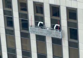First window-washing robot debuts in Manhattan, with more on the way