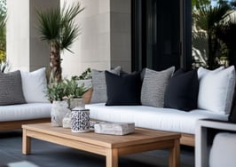 Outdoor staging trends for spring 2025: What luxury buyers expect