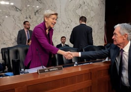 Elizabeth Warren calls Pulte out for social media attacks on Powell