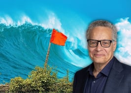 A picture of a huge tidal wave with Darryl Davis' photo, who's talking about seven red flags to watch for and tactical tips to help you fix a struggling real estate business.