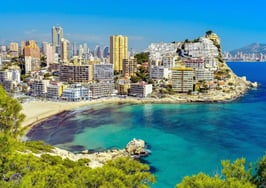 Americans pull back in some foreign markets as dollar wobbles