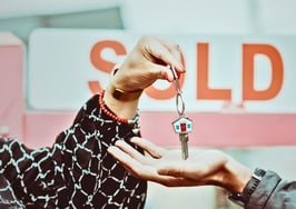 Opendoor acquires part of Doma to cut refinance closing costs