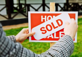 Existing-home sales defy consumer gloom, NAR data shows
