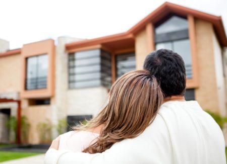 Echoes of the bubble in agents' descriptions of markets