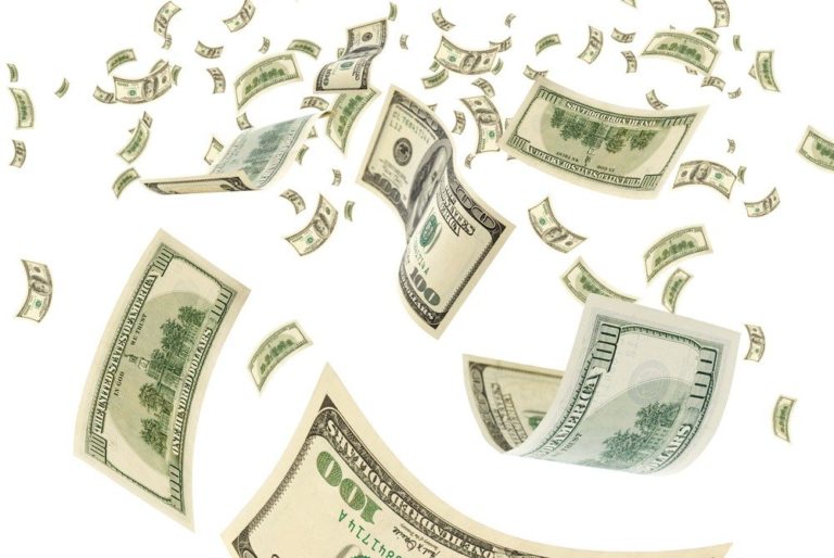 As home prices and interest rates rise, more home sales are cash deals