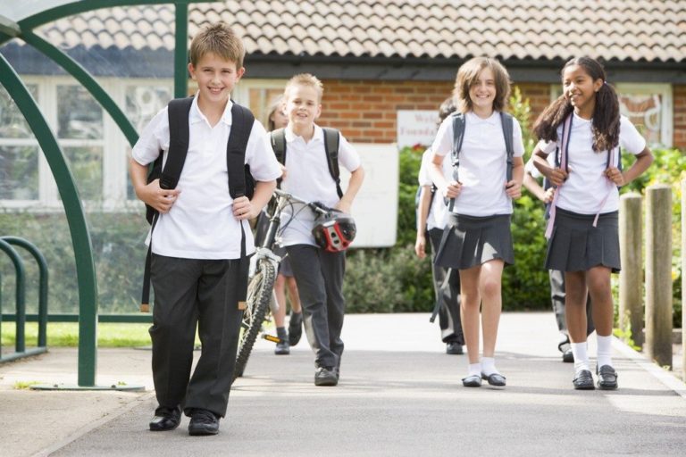Agents risk 'offending the homebuyer' by suggesting another school district