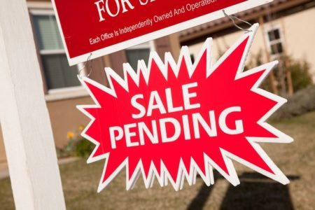 Pending home sales ease slightly but still above average
